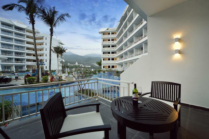 Palace Resort Yalong Bay Sanya Luoyushangcun Ngoại thất bức ảnh